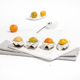 [8382] Mini Muffins salés assortis (Jambon fromage, tomate basilic, poulet bacon et chèvre pesto épinards)