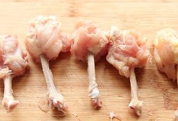 [2101] Ailerons de poulets manchonnés env. 40 gr (stick)